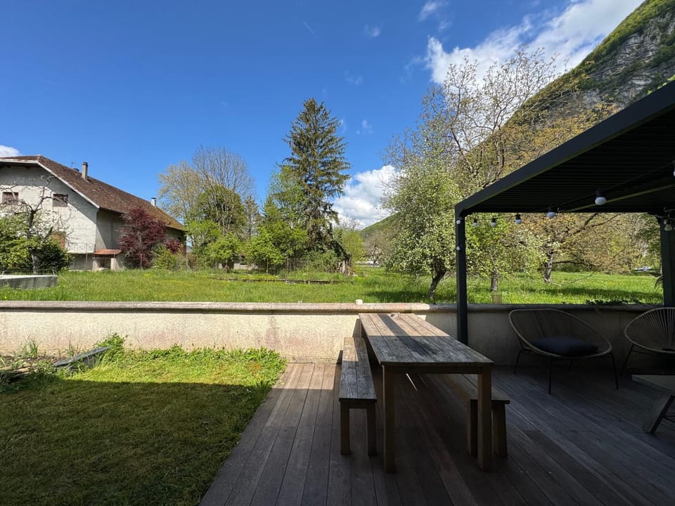 Dining area, Garden view