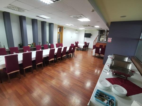 Lounge or bar