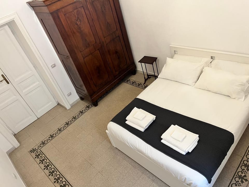 Bed, Bedroom, wardrobe