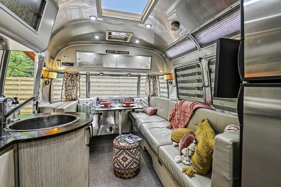 Remarkable Airstream Completely Equipped with Private Patio in Tennessee House in Sevierville