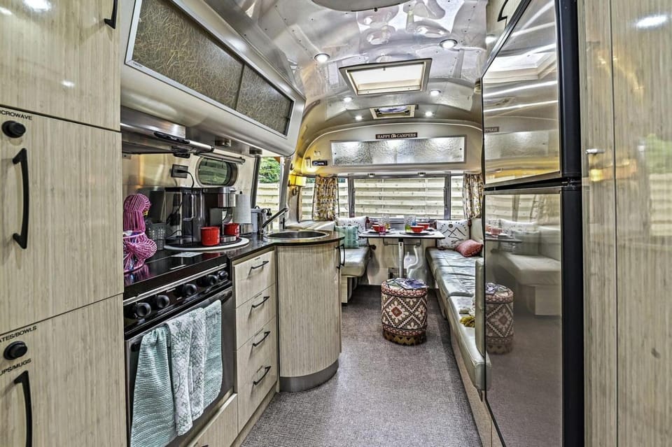 Remarkable Airstream Completely Equipped with Private Patio in Tennessee House in Sevierville