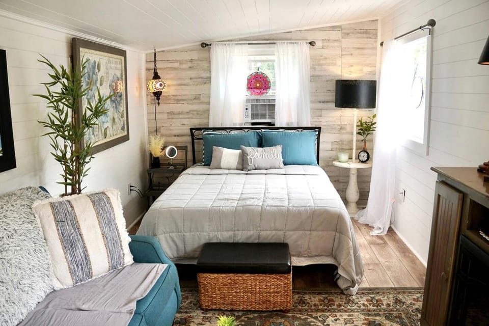 Sweet Tiny House Perfect for a Romantic Retreat in Alabama House in Alabama
