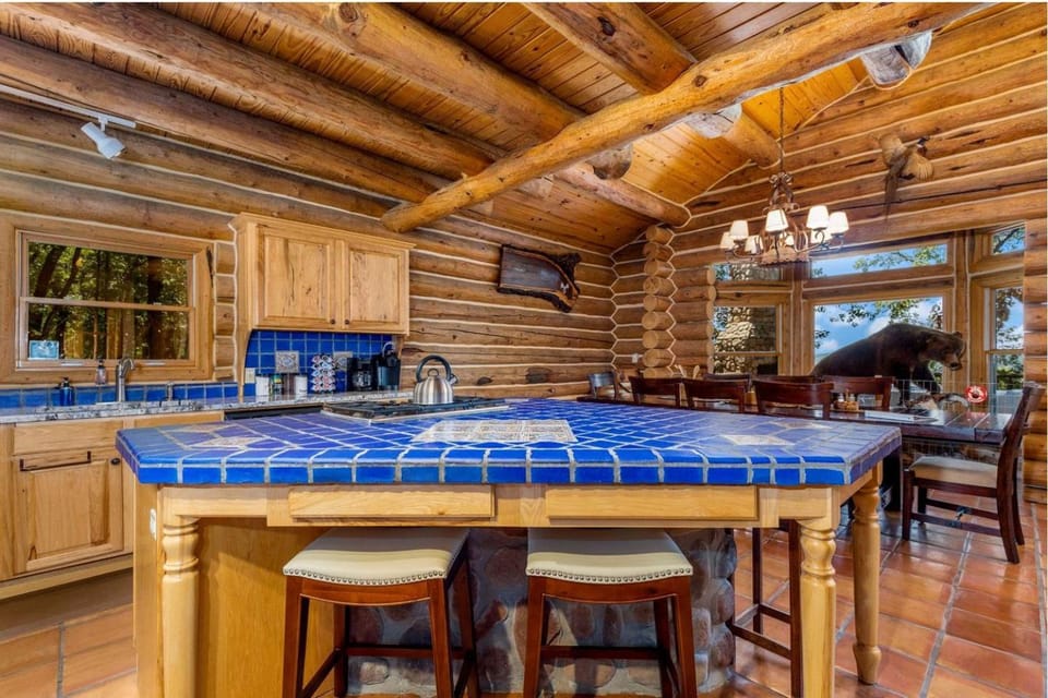 Waterfront Cabin with Barbecue in Langley, Oklahoma Cabin in Ozark Mountains