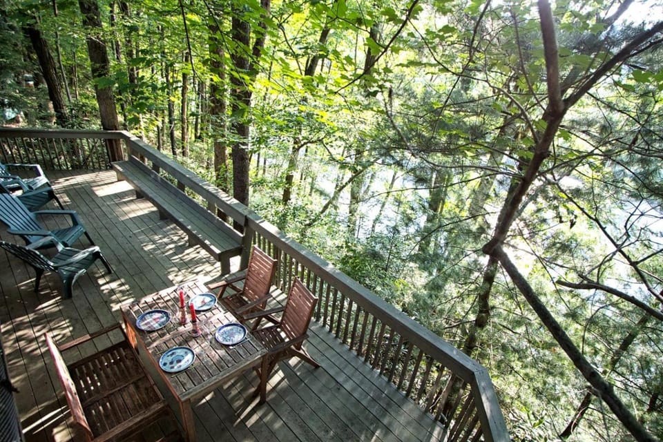 Beautiful Cabin with Hot Tub Surrounded by Trees in Confluence, Pennsylvania Cabin in Confluence
