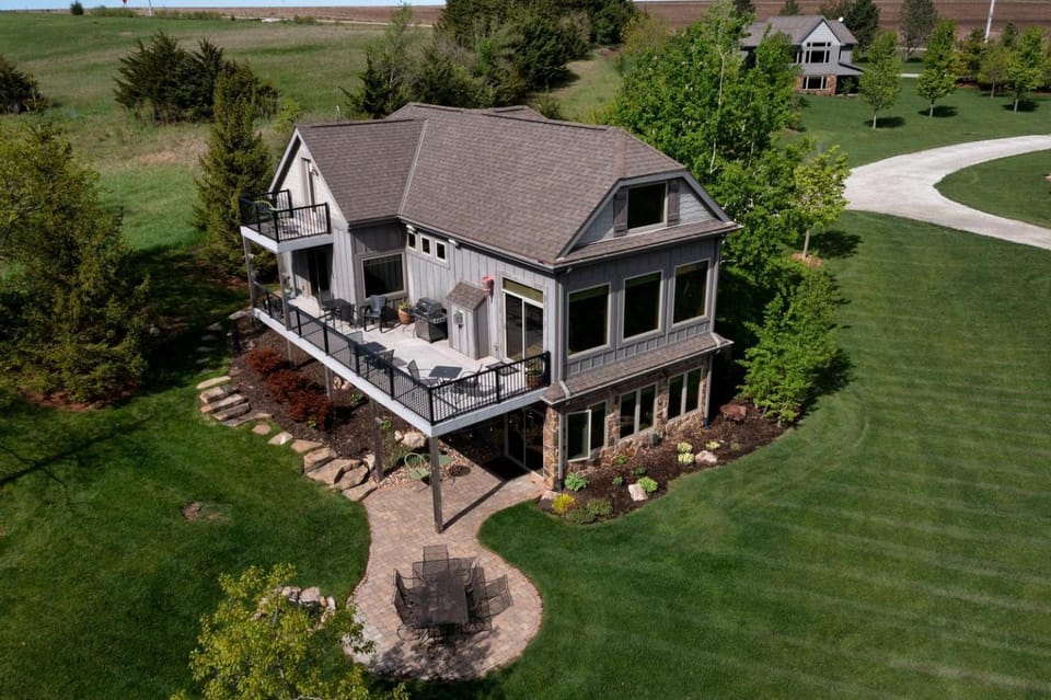 Gorgeous and Modern Cabin Rental with Lake Views near Omaha, Nebraska Cabin in Iowa