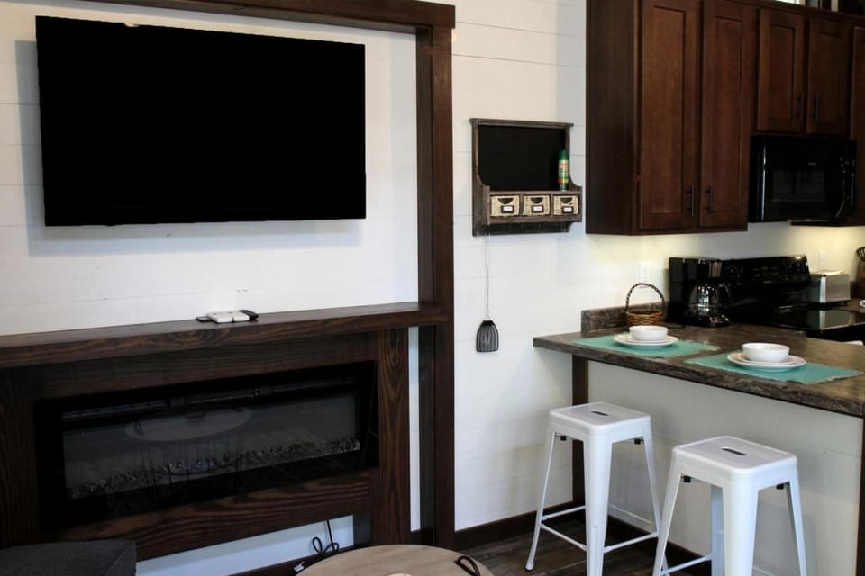 Glorious Cabin with Stunning Sights in Monteagle, Tennessee Cabin in Tennessee