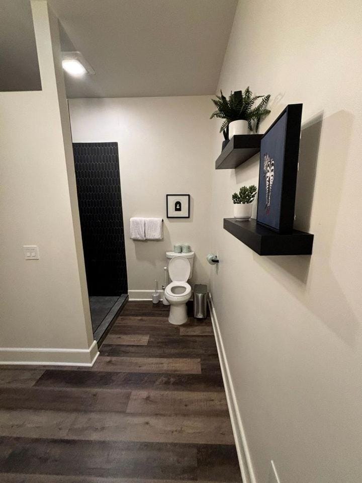 Stunning Rental with Hot-Tub, Theater Room and Great Landscape in Tennessee House in Pigeon Forge