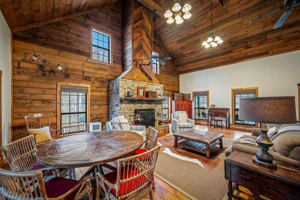 Cute Wooden Cabin Nestled Among Trees in Mentone, Alabama Cabin in Alabama