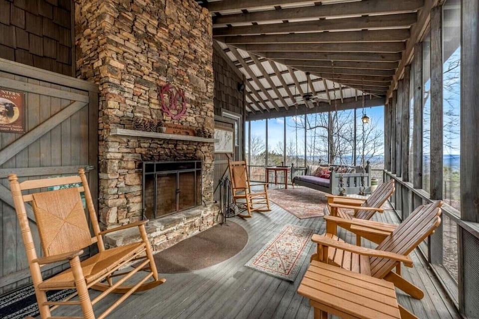 Peaceful Secluded Cottage with Amazing Views in Mentone, Alabama House in Alabama