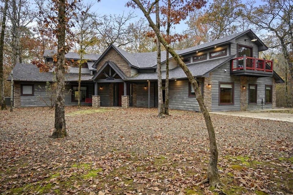 Stunning Cabin with Games Perfect for Families in Broken Bow, Oklahoma Cabin in Oklahoma