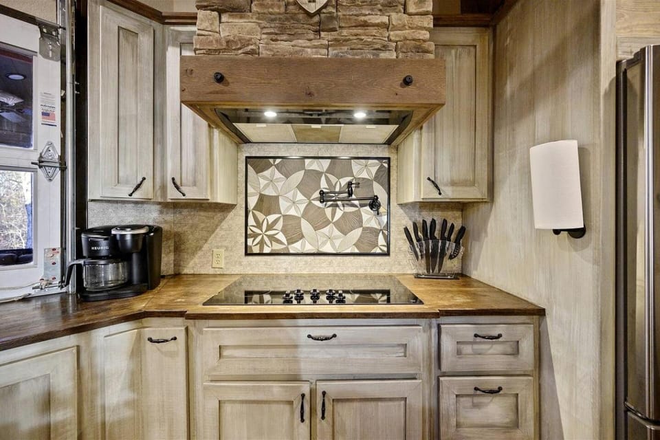 Stunning Cabin with Games Perfect for Families in Broken Bow, Oklahoma Cabin in Oklahoma
