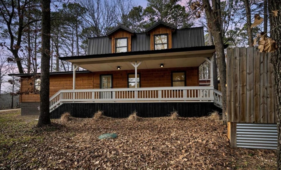 Cozy Cabin with Additional Studio Mini-Cabin in Broken Bow, Oklahoma Cabin in Oklahoma