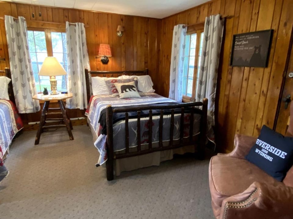 Delightful Secluded Cabin in Riverside, Wyoming Cabin in Wyoming