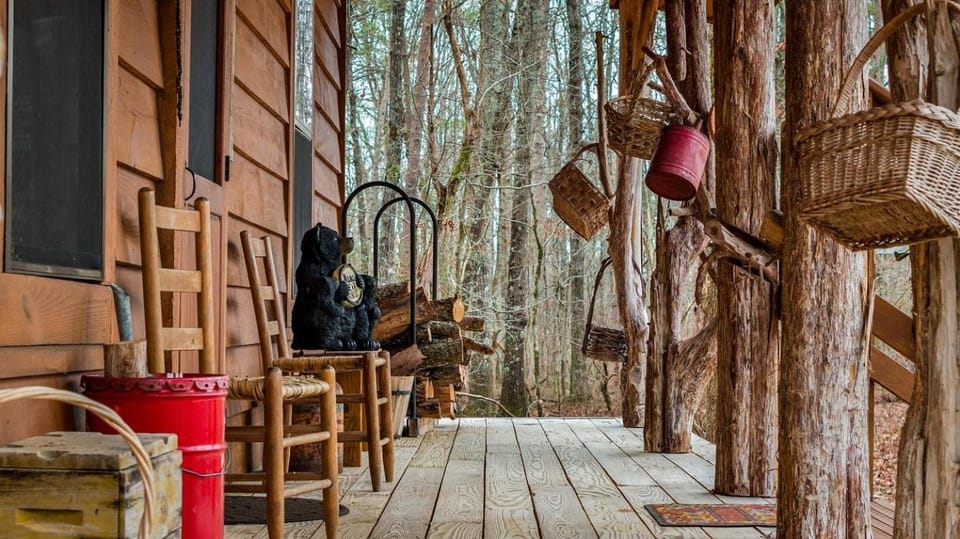 Secluded Cabin with Barbecue in Mentore, Alabama Cabin in Mentone