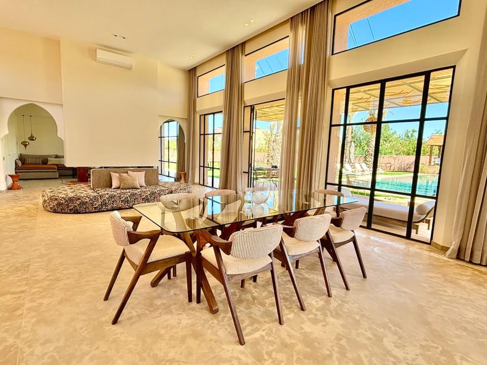Patio, Living room, Seating area, Dining area, Pool view, Swimming pool, air conditioner