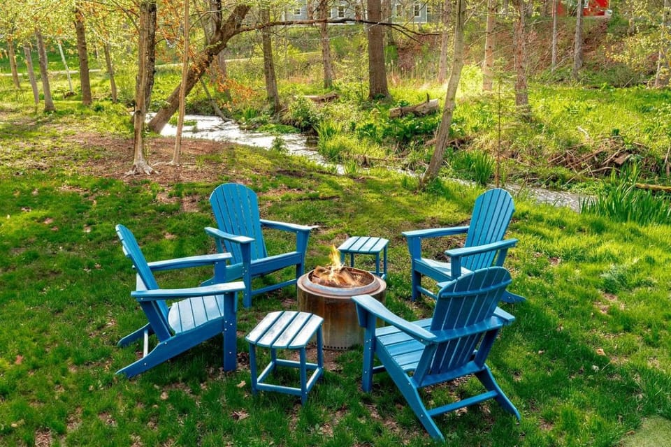 Creekside Family Tent Great to Create New Memories in Saint Croix Falls, Wisconsin Luxury tent in Wisconsin