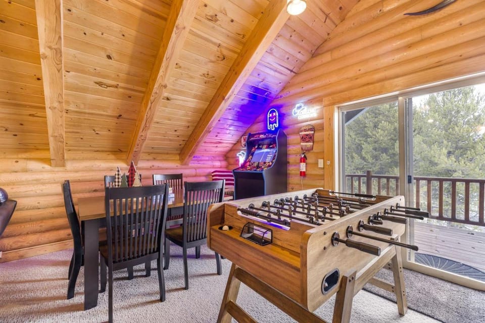 Wooden Spacious Cabin with Jacuzzi, Game Space and Fire Pit in Idaho Cabin in Island Park