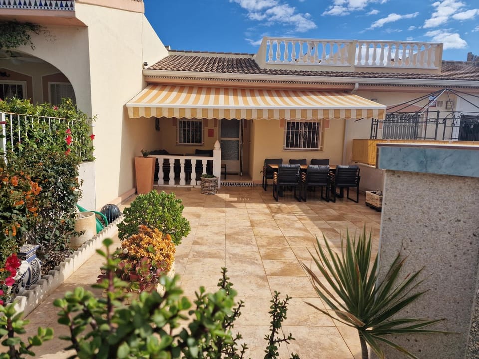 Property building, Balcony/Terrace