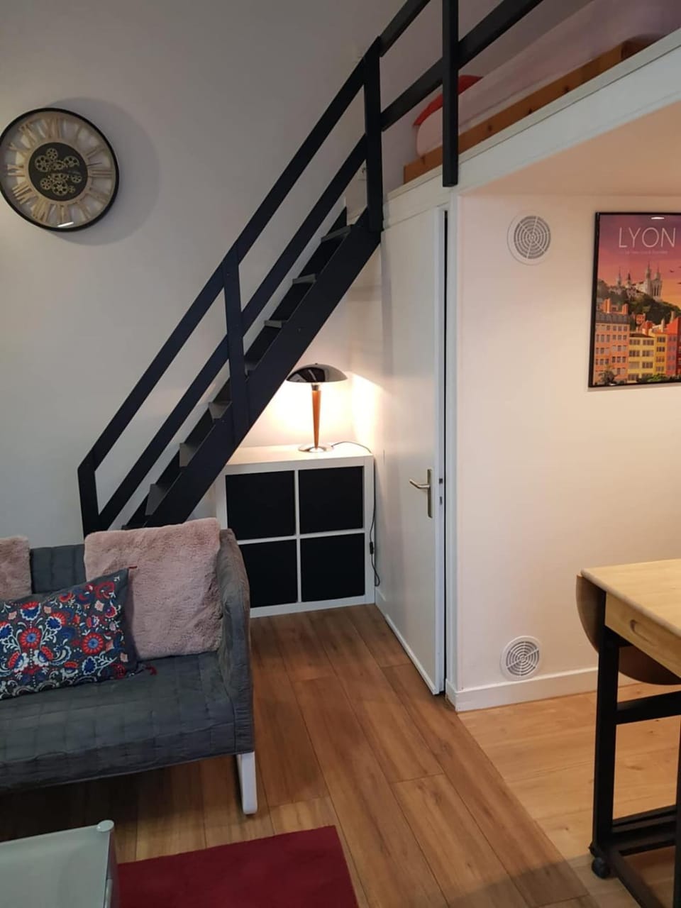 Studio cosy entièrement rénové à deux pas de Lyon Apartment in Auvergne-Rhône-Alpes