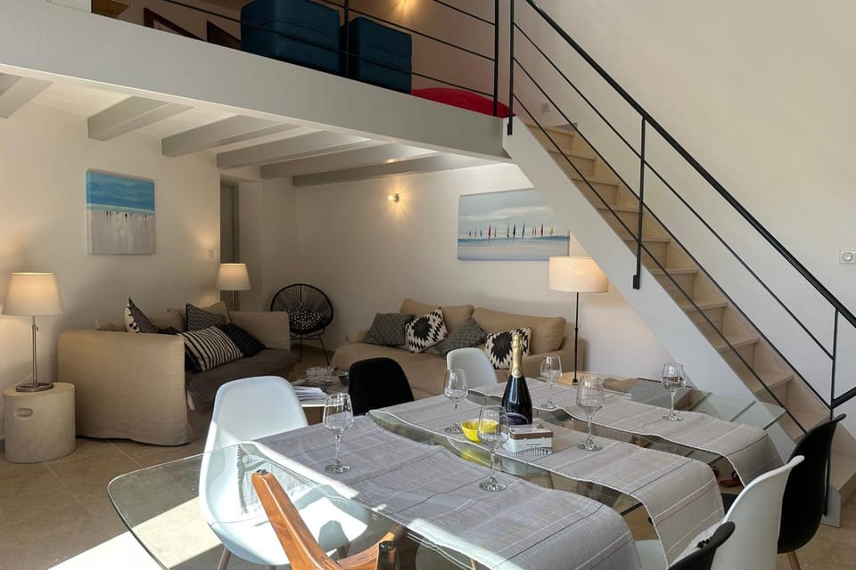 Maison tout confort chaleureuse, plage et commerce House in Rivedoux-Plage