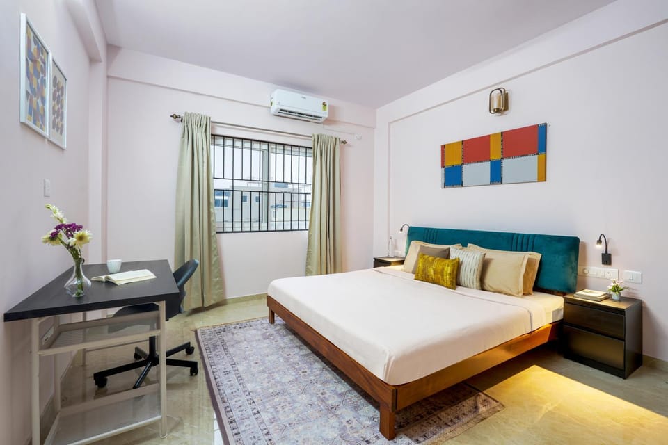 Bed, Photo of the whole room, Bedroom, air conditioner