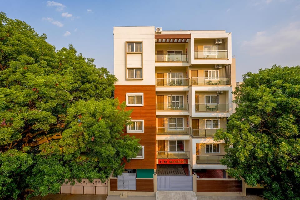 Property building, Day