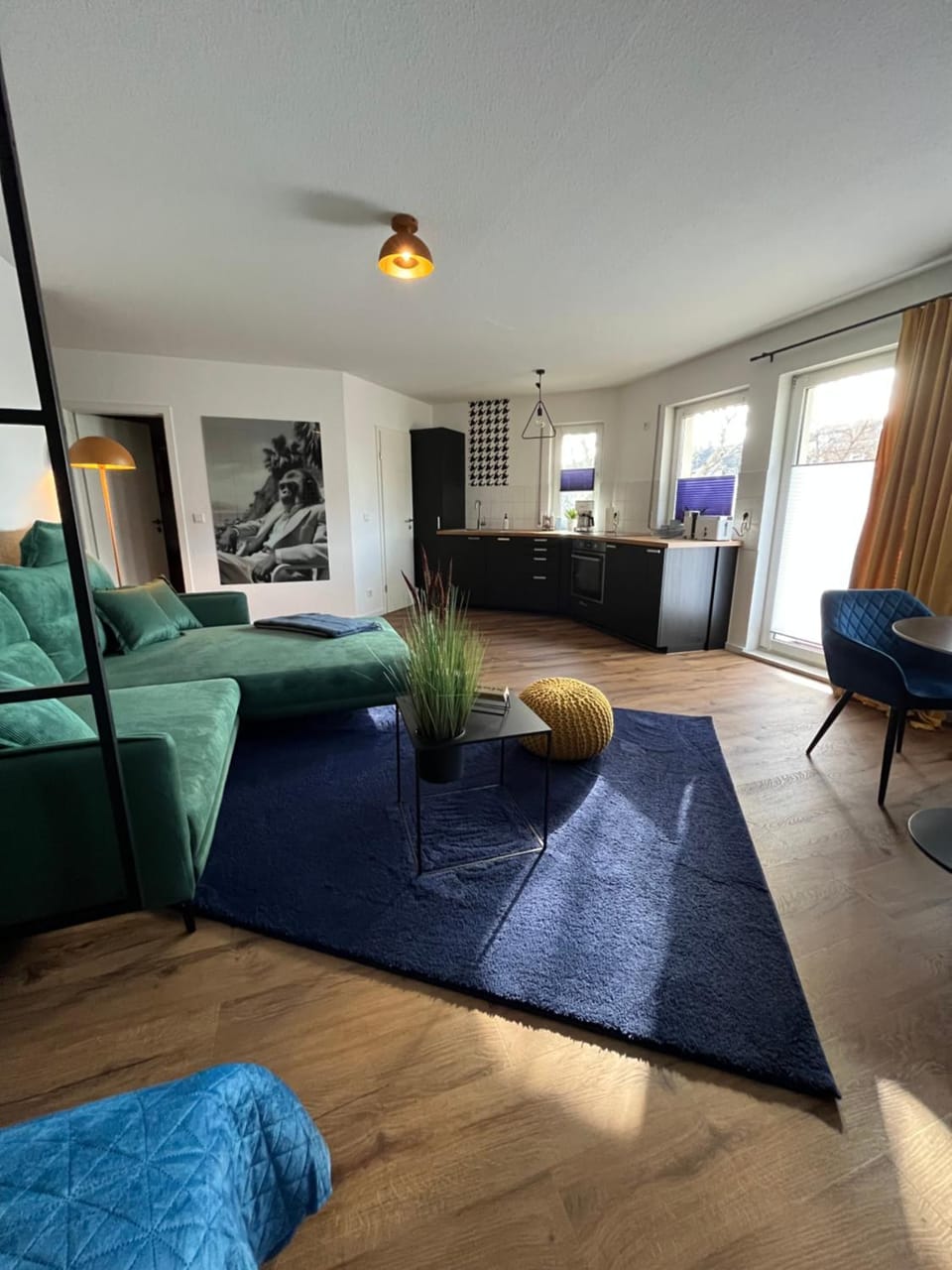 Kitchen or kitchenette, Living room