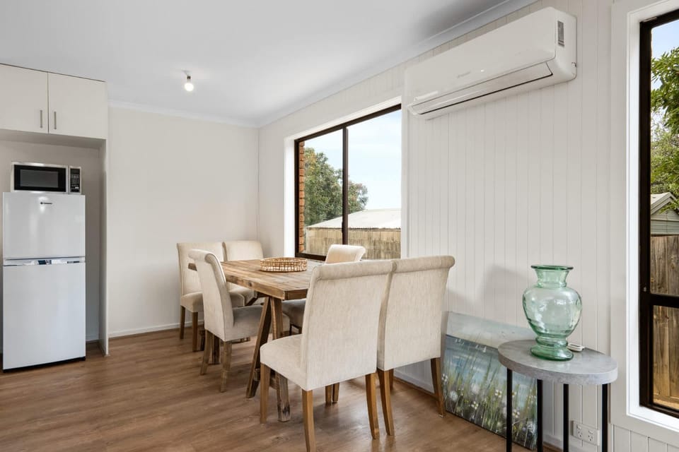 Jan Juc Living - Coastal Escape for 6 House in Torquay