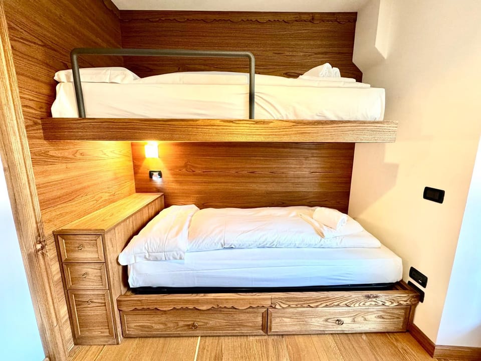 bunk bed