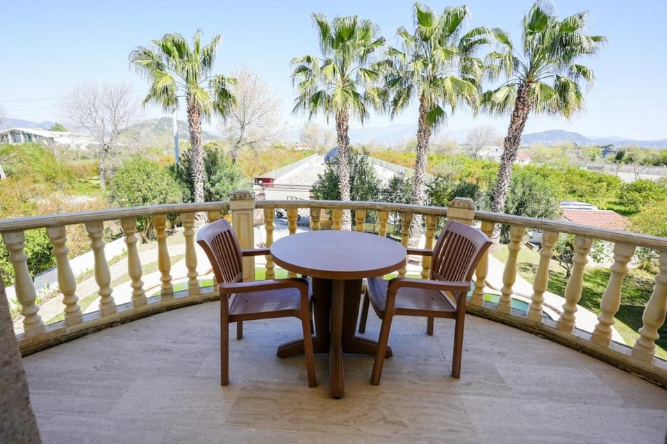 Patio, View (from property/room), Balcony/Terrace