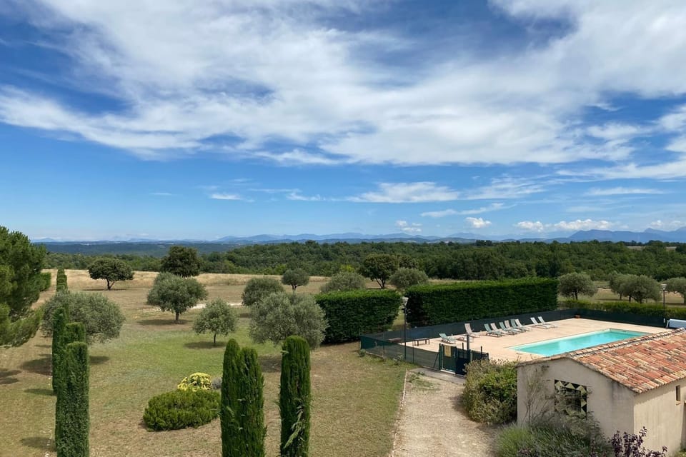 Magnificent flat in the heart of lavender fields - 6-7 people Apartment in Valensole