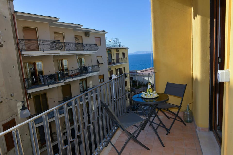 Property building, View (from property/room), Balcony/Terrace, Sea view