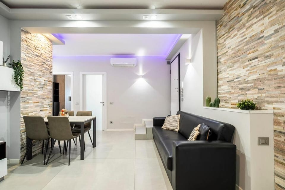 Living room, Seating area, Dining area, air conditioner