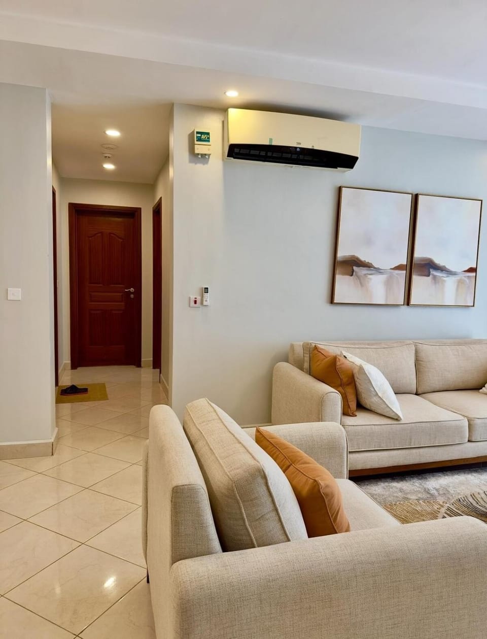 Living room, Seating area, air conditioner