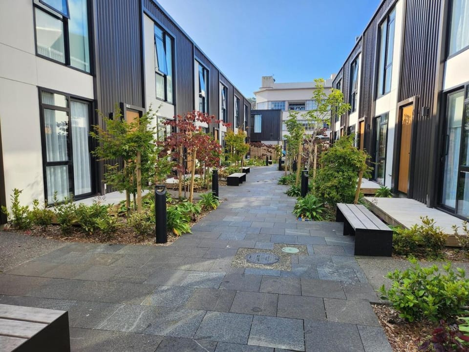 Modern Central 1 Bedroom Apt Apartment in Lower Hutt