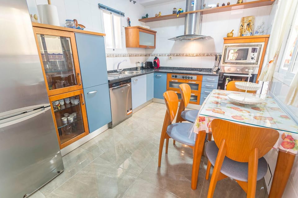 dishwasher, microwave, kitchen