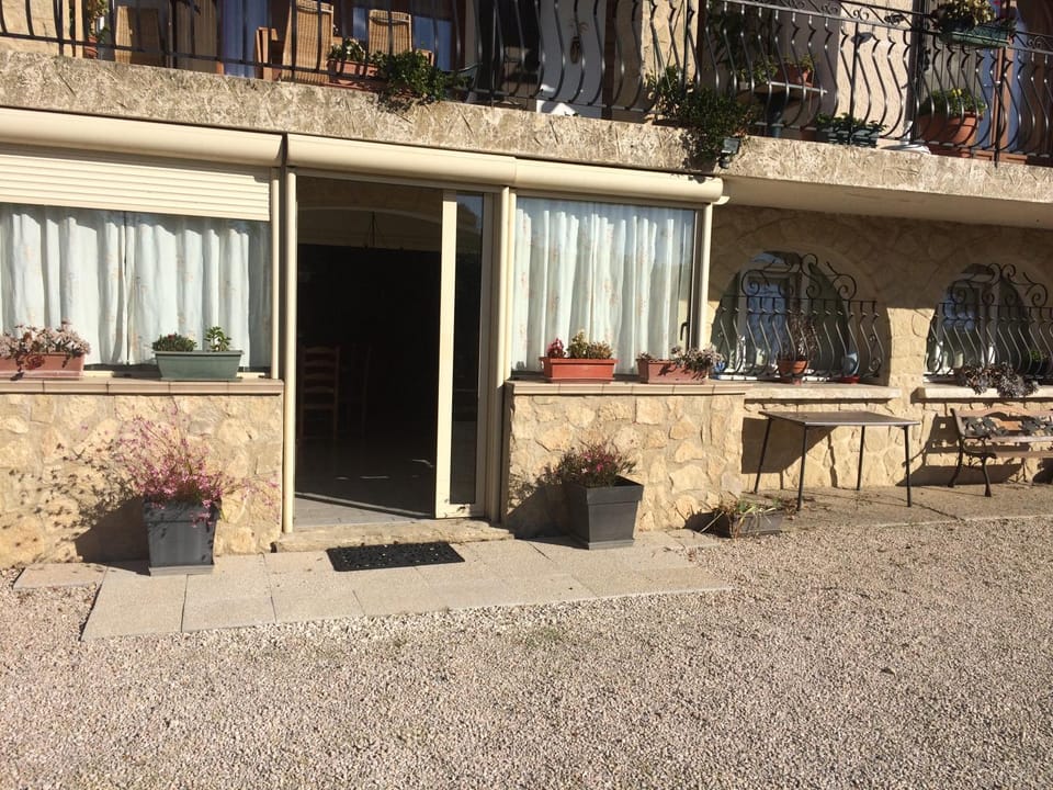 Property building, Balcony/Terrace