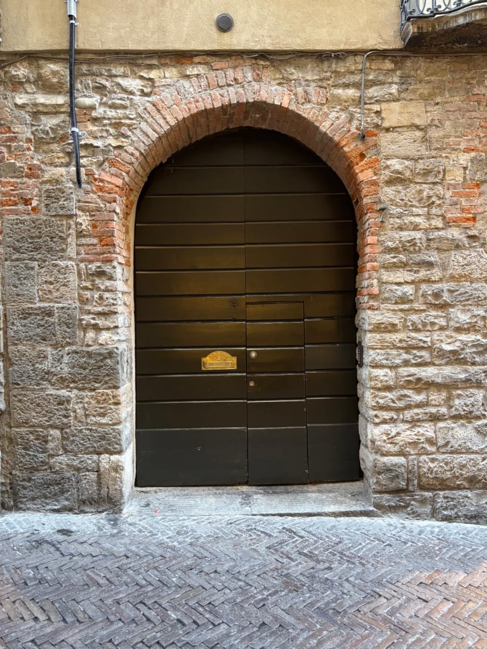 Facade/entrance, Internal: Not applicable to any particular room