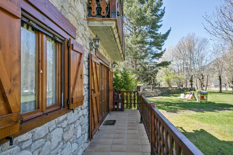 Balcony/Terrace, Garden view