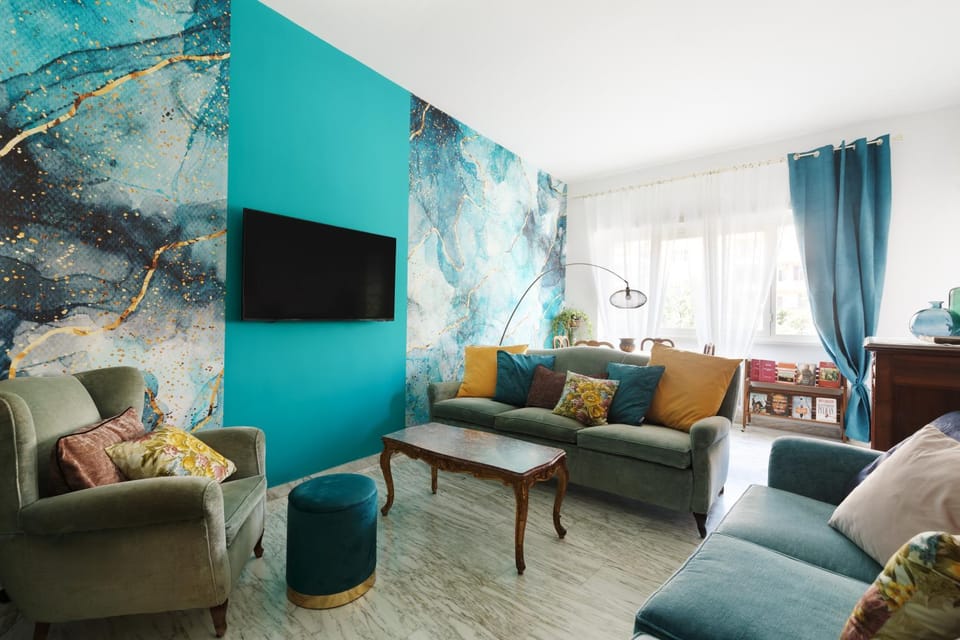 Communal lounge/ TV room, TV and multimedia, Living room