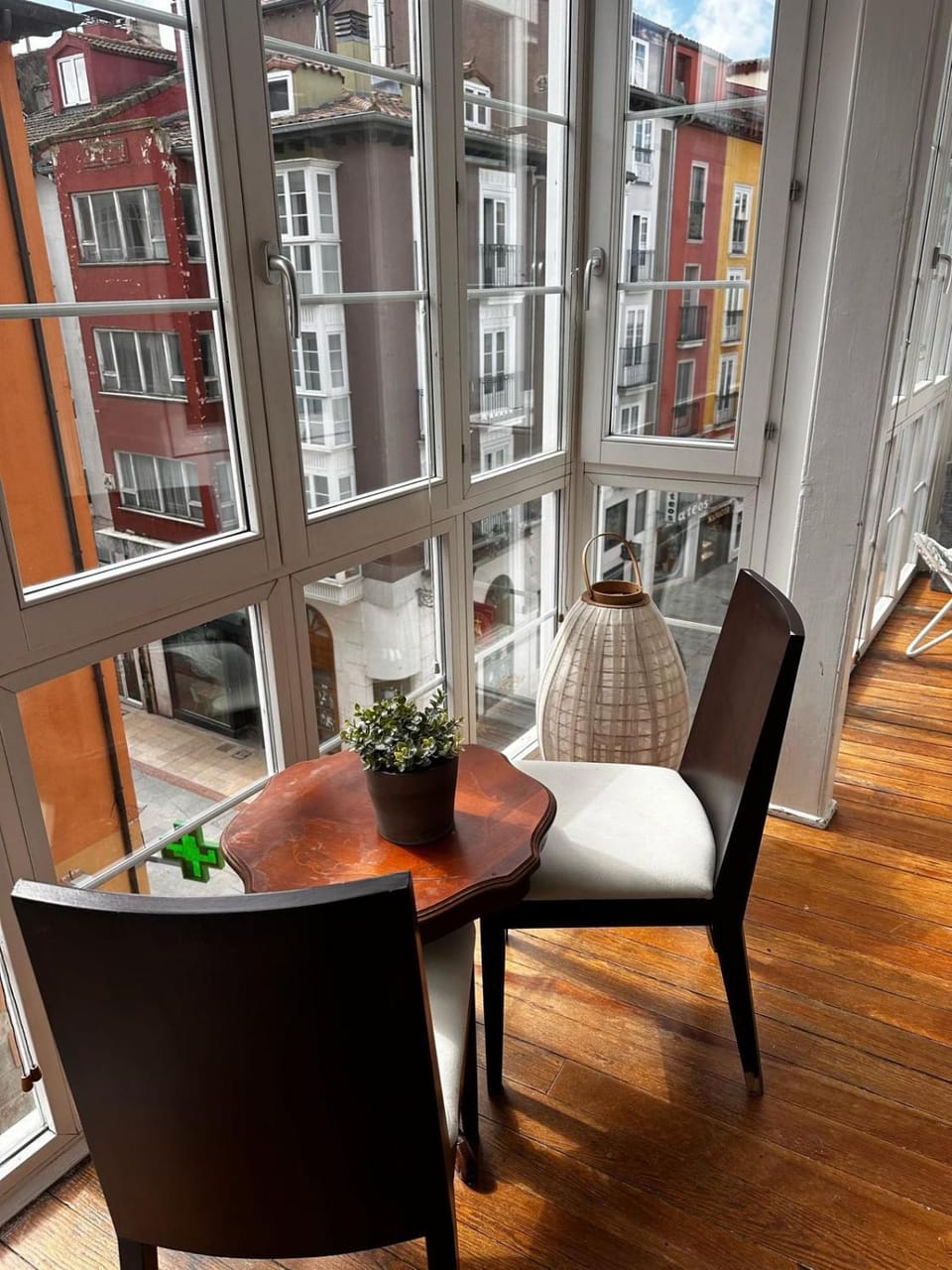AtuaireHome Encanto urbano con galería parking Incluido Apartment in Burgos