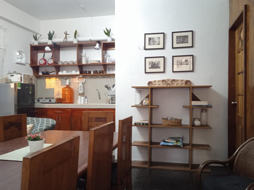 Decorative detail, Seating area, Dining area, kitchen