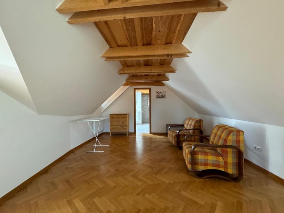 Seating area, Bedroom