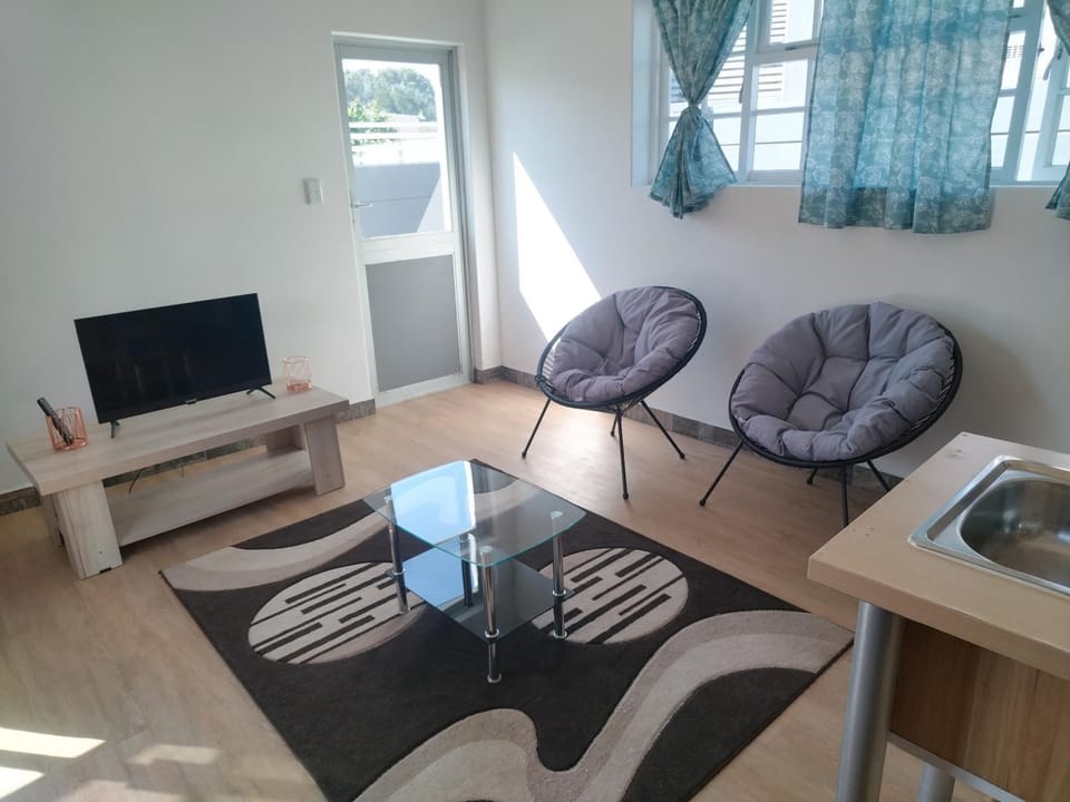 TV and multimedia, Seating area