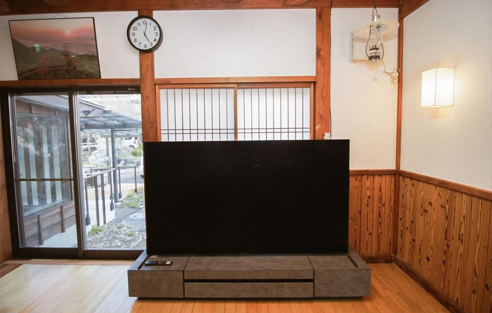 TV and multimedia, Living room