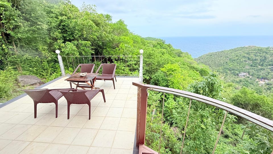 Koh Tao Studios Ocean Moon view Apartment in Ko Tao