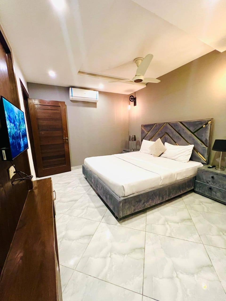 Two Bedroom Apartment Apartment in Lahore
