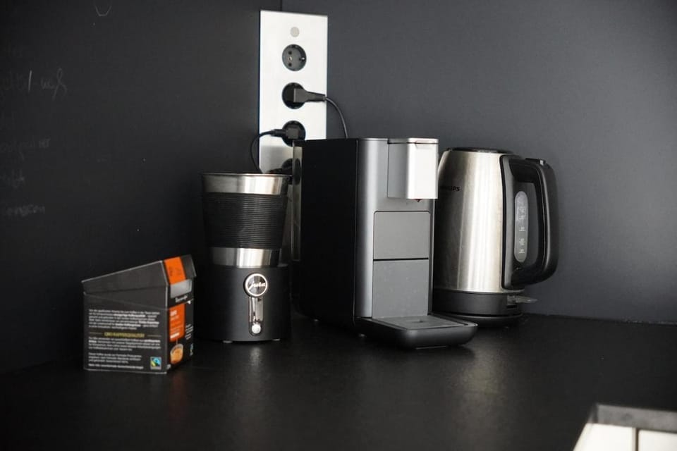 Coffee/tea facilities, Kitchen or kitchenette