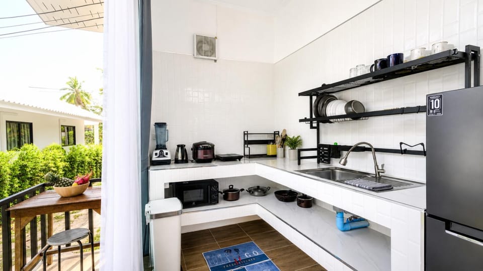 Coffee/tea facilities, Kitchen or kitchenette