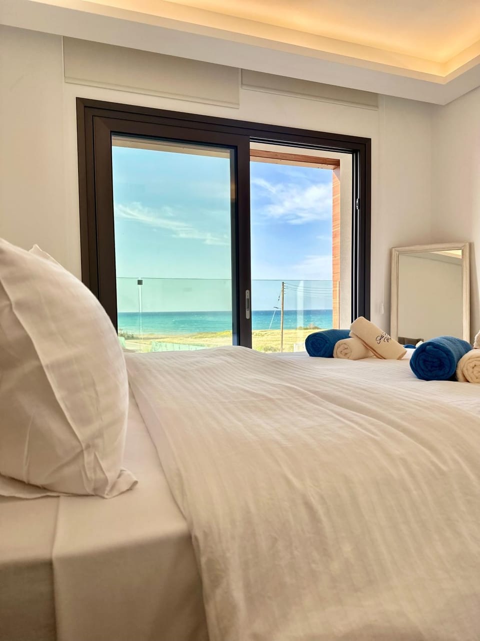 Santa Barbara Sea front resort and spa Apartment hotel in Poli Crysochous